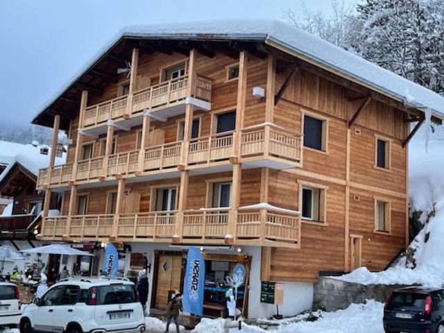 Ferienwohnung Les Amborzales Le Grand-Bornand Exterior foto